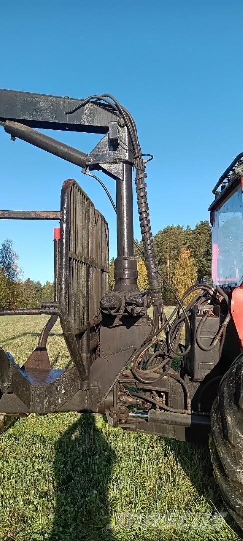Valmet 702 Kuormatraktorit