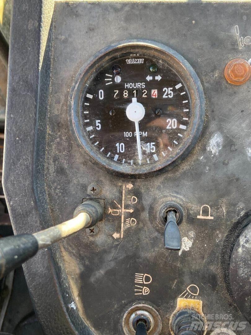 Valmet 802 Traktorit