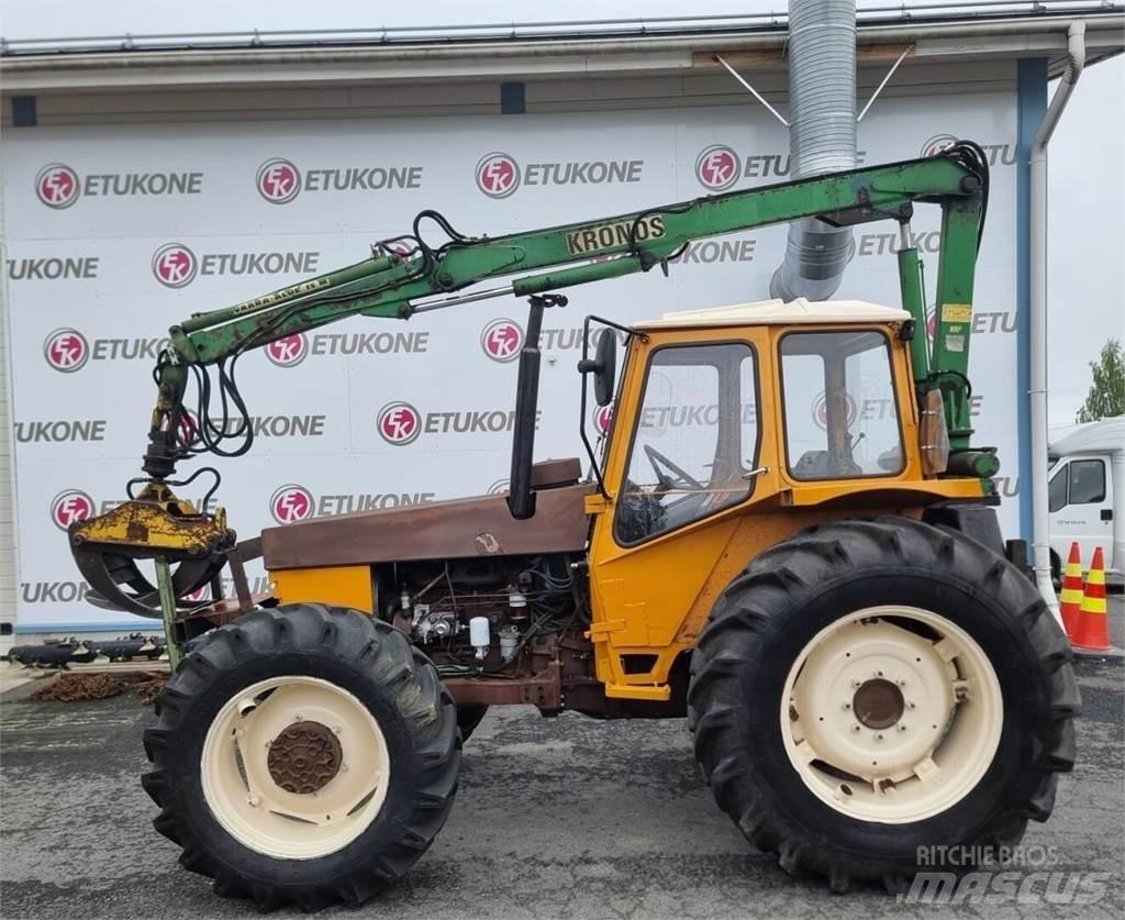 Valmet 802-4 Traktorit