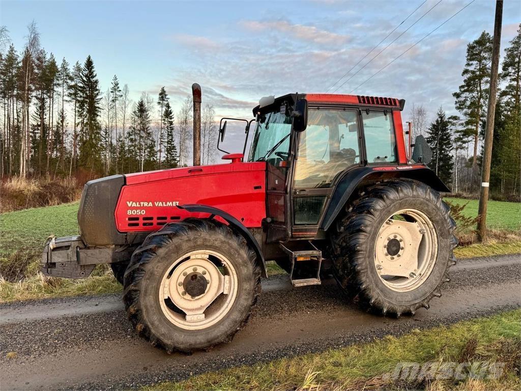 Valmet 8050 Traktorit
