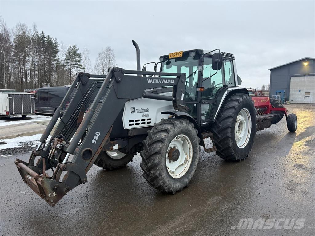 Valmet 8100 Turbo Traktorit