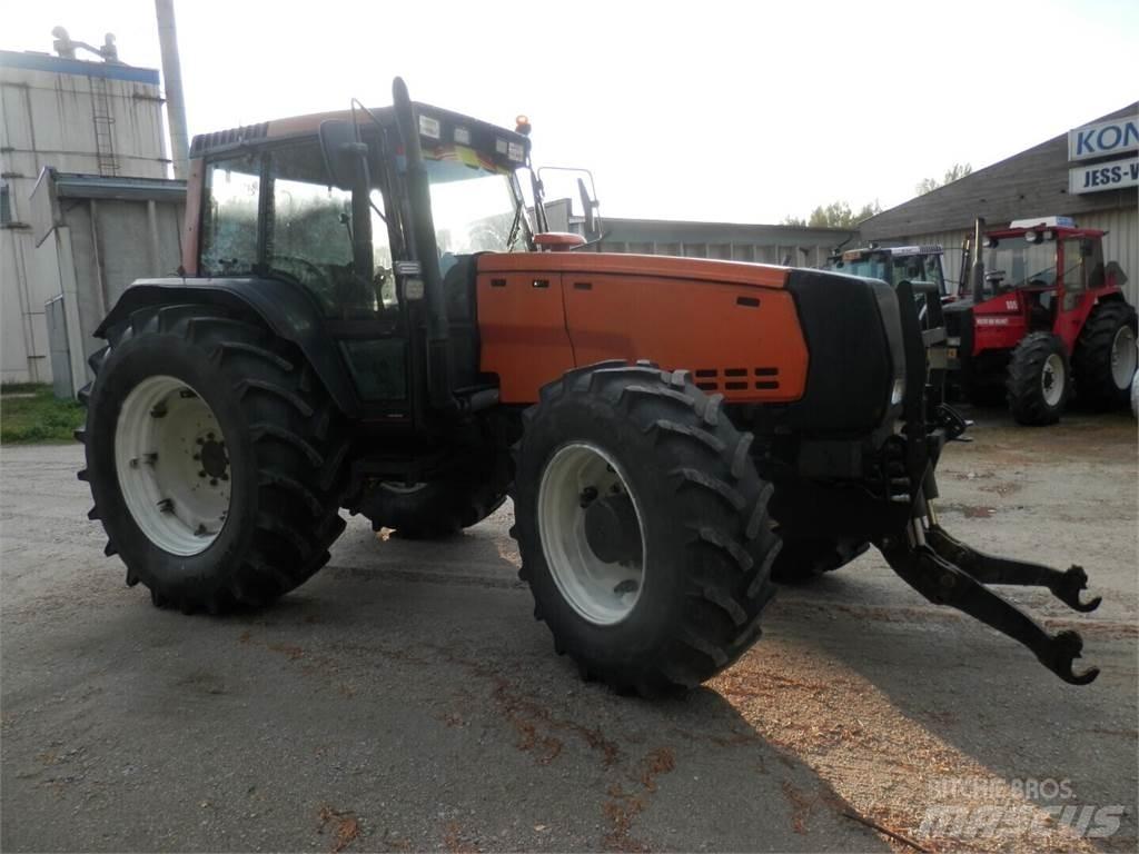 Valmet 8550 Traktorit