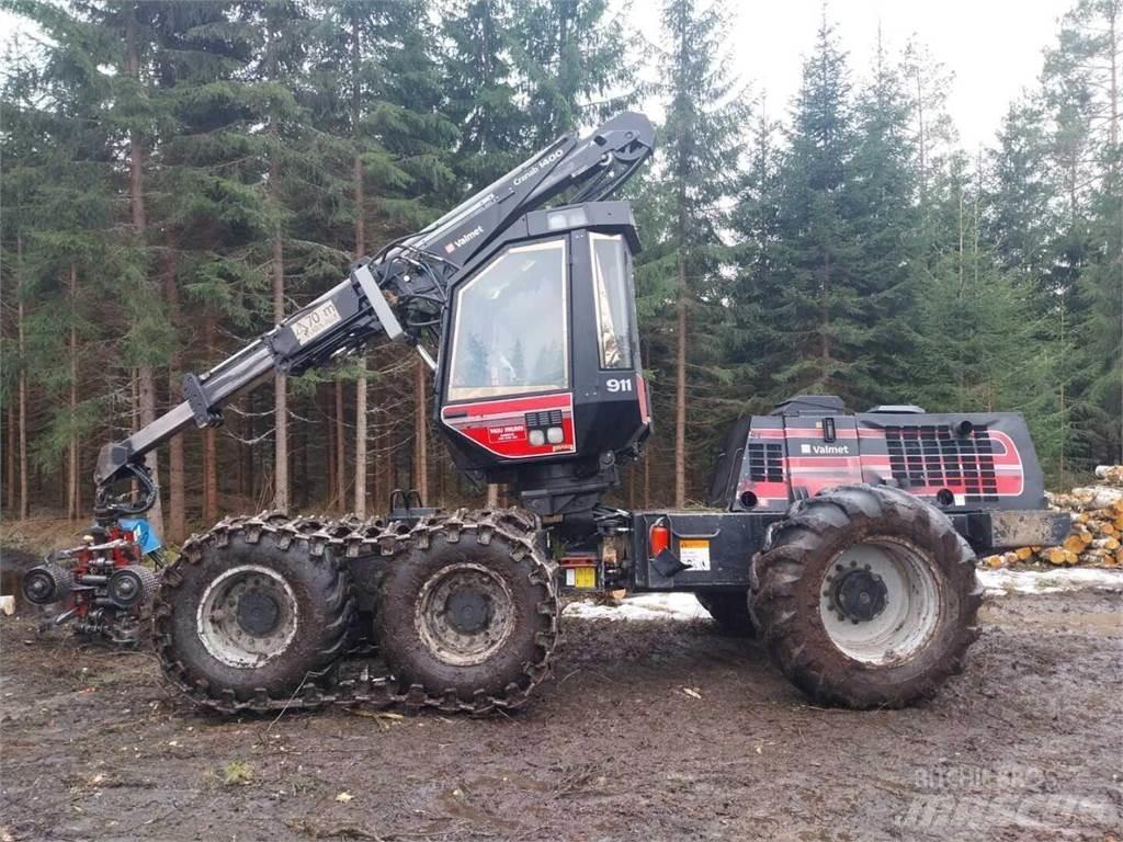Valmet 911 Harvesterit