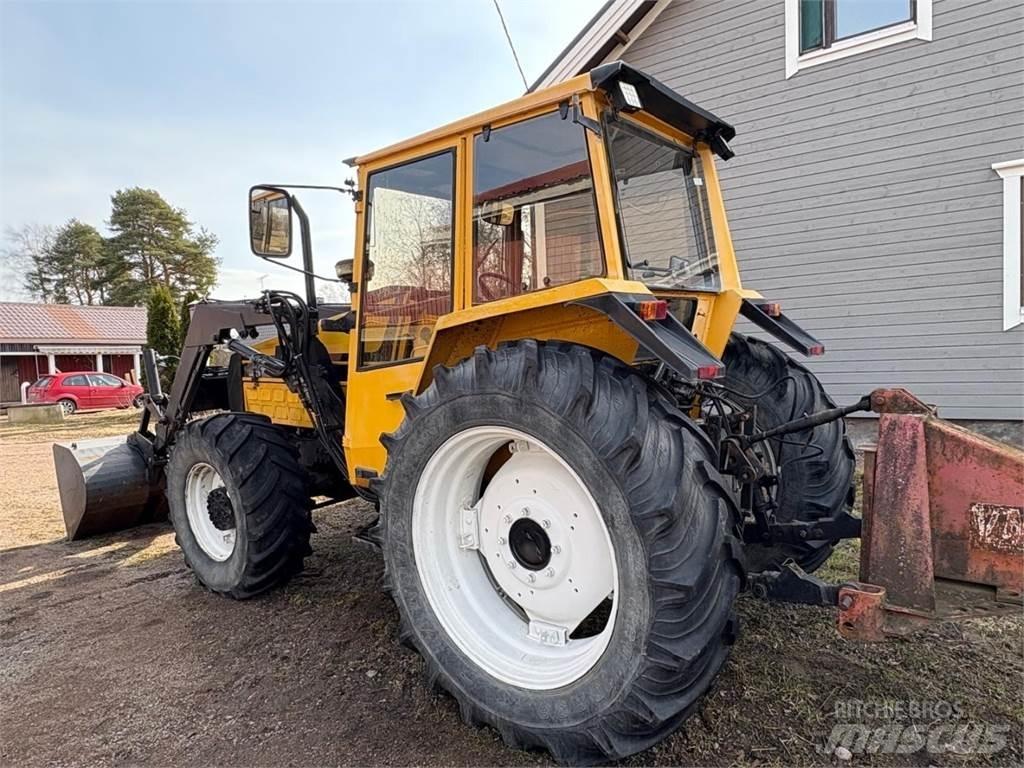 Valmet 915 Traktorit