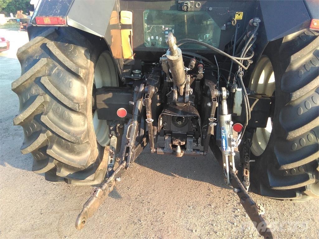 Valtra 6400 Traktorit