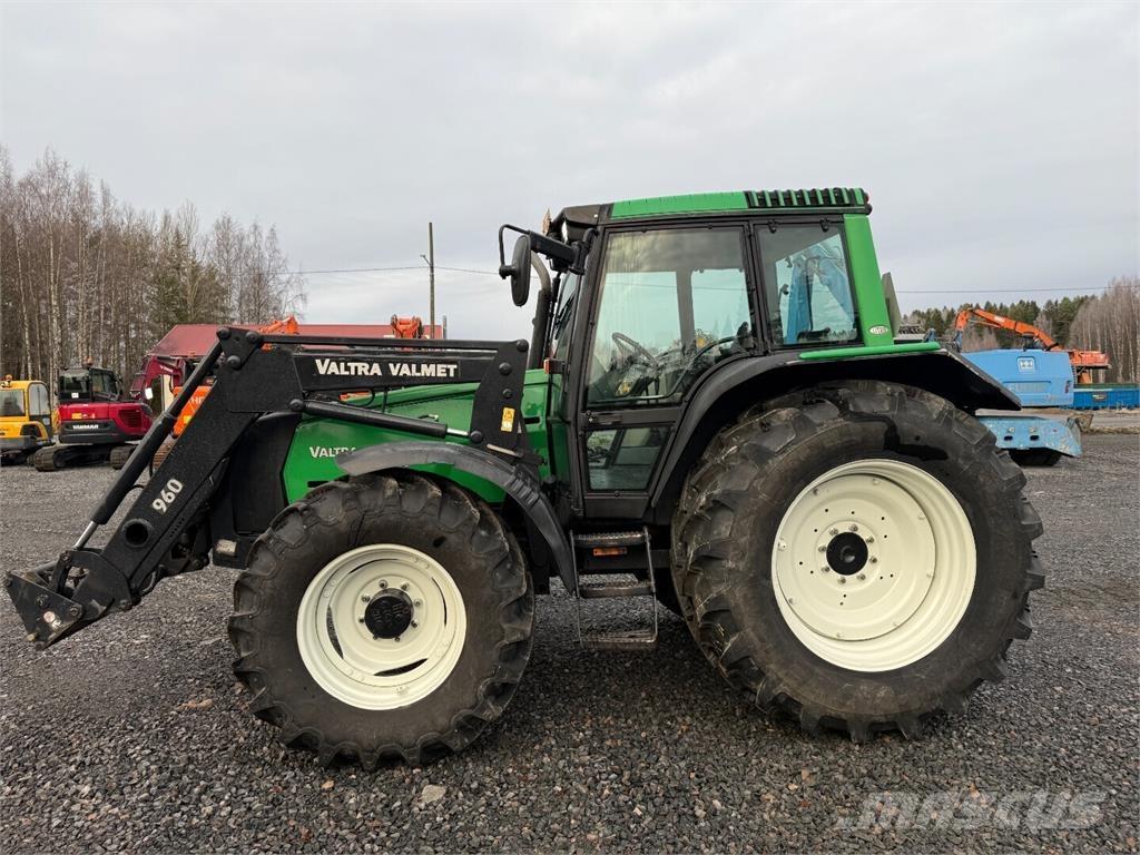 Valtra 6850 Hitec Traktorit