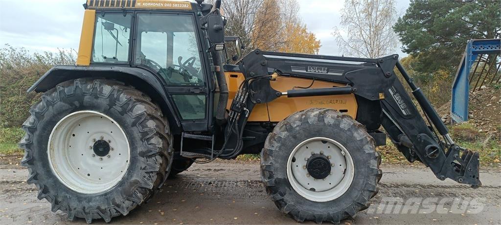 Valtra 8450 Traktorit