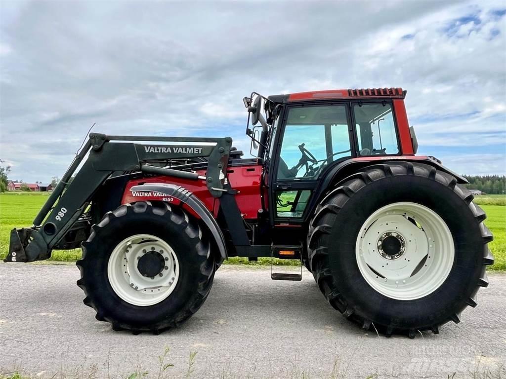 Valtra 8550 Mega Traktorit