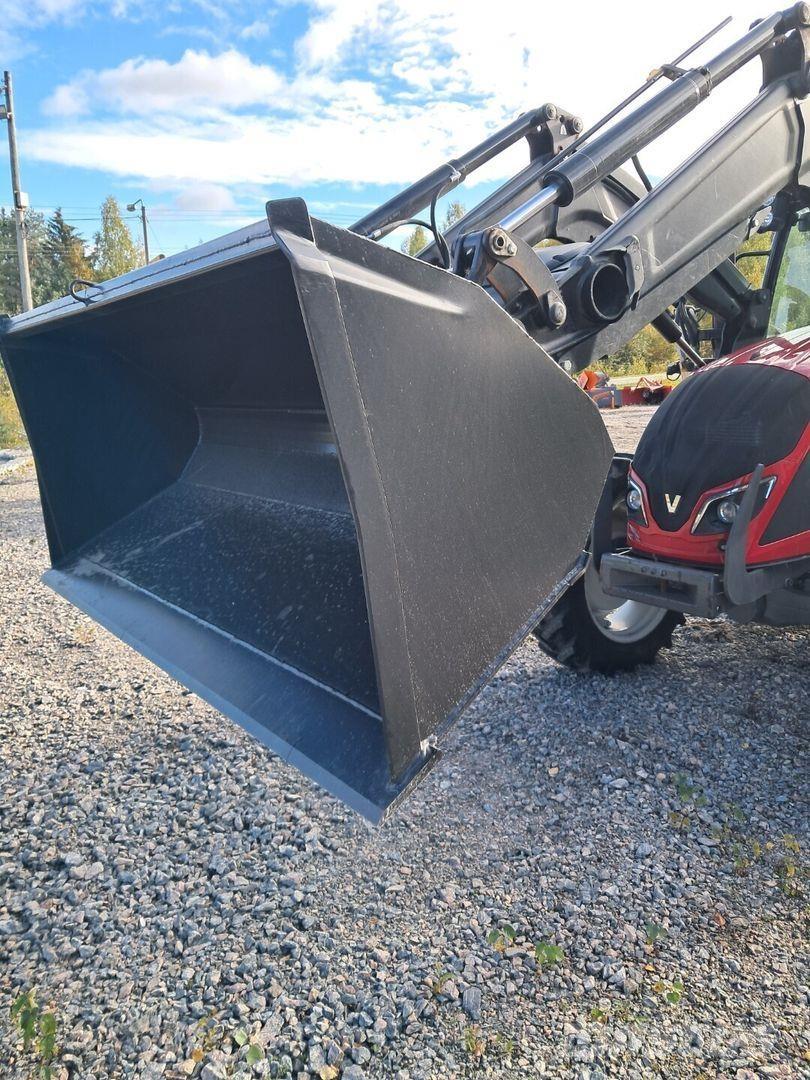 Valtra A94 hitec Traktorit