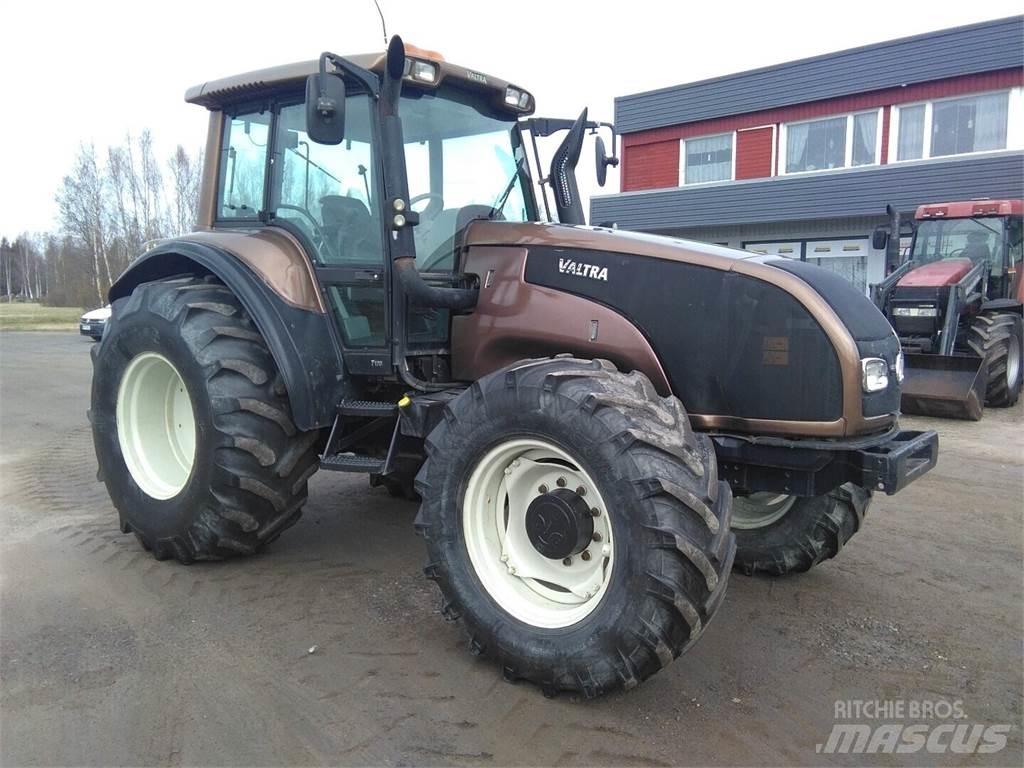 Valtra T 170 Traktorit