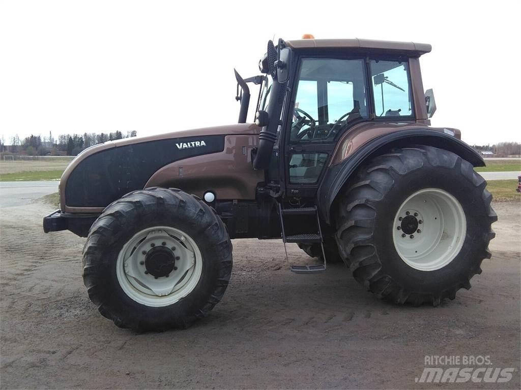 Valtra T 170 Traktorit
