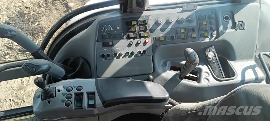 Valtra T 180 Traktorit