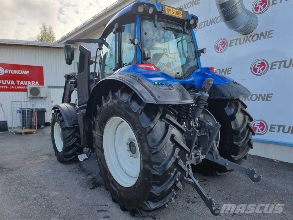 Valtra T145 Traktorit