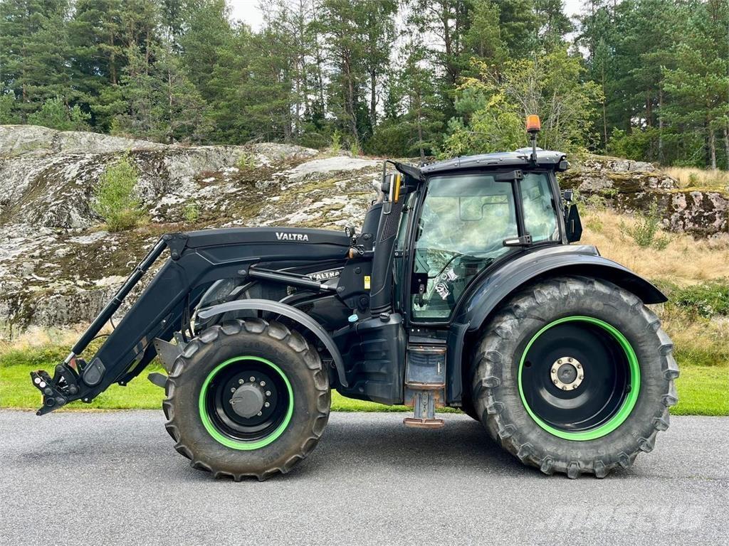 Valtra T234 Versu Traktorit