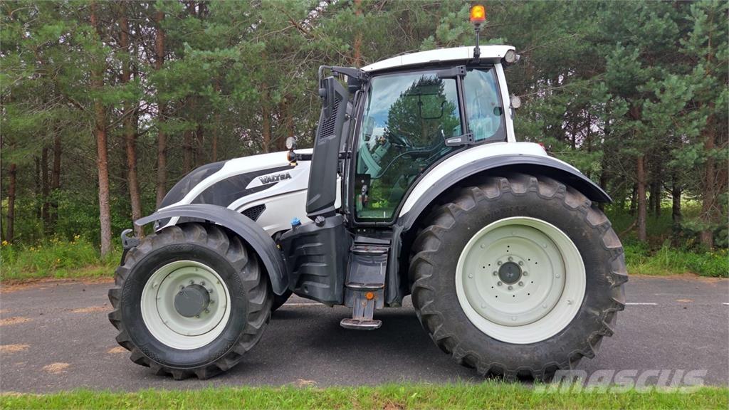 Valtra T254 Versu Traktorit