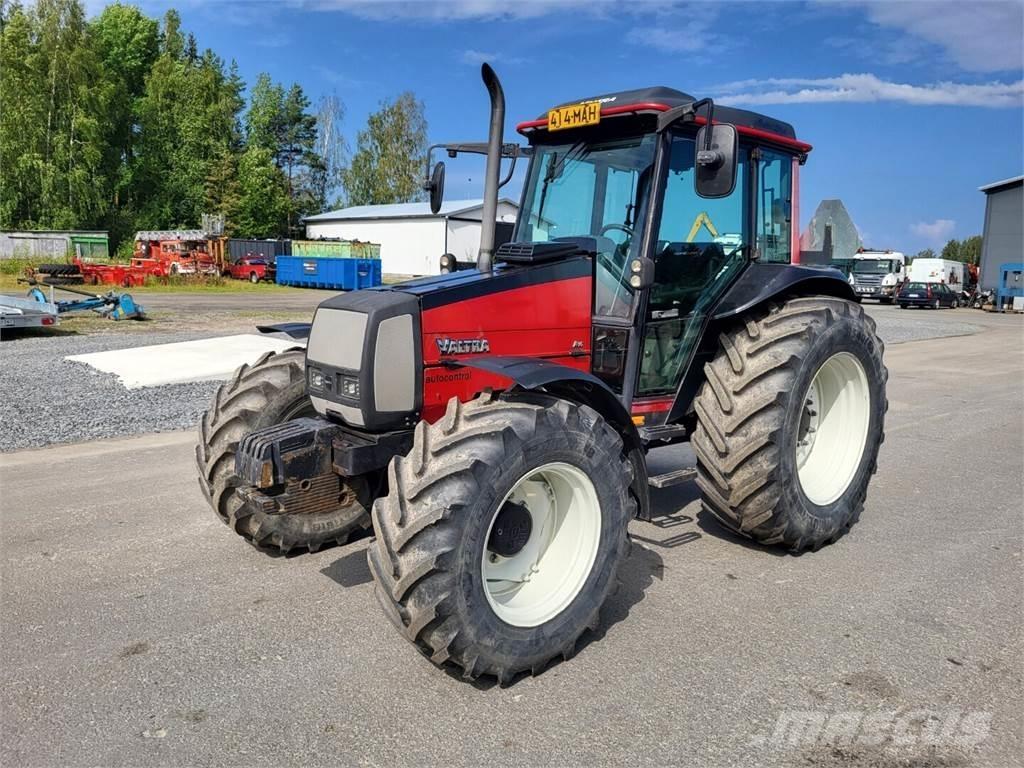 Valtra Valmet A95 Traktorit