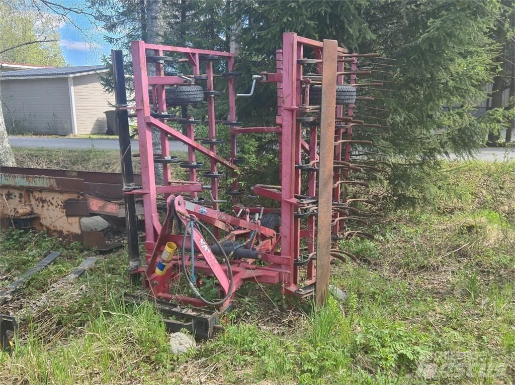 VM 45 jä Muut maatalouskoneet