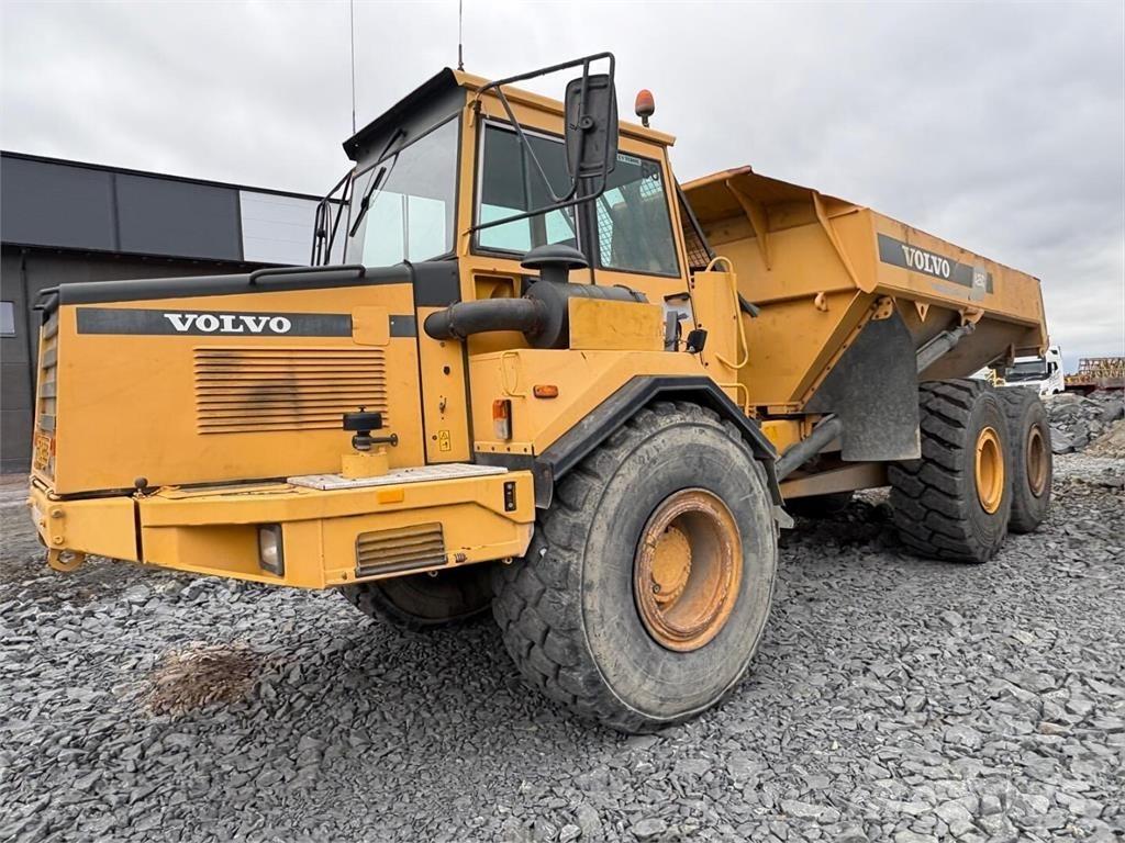 Volvo A 25 C Dumpperit