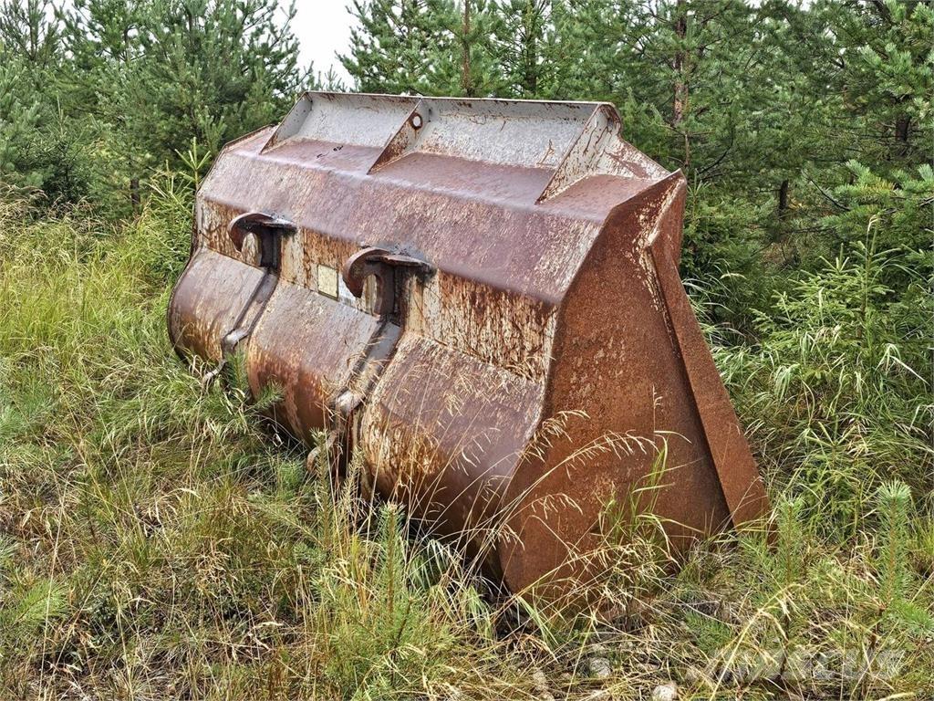 Volvo BM Maakauha Kauhat