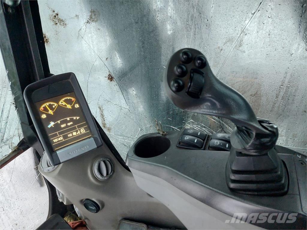 Volvo EC 210 CL Telakaivukoneet