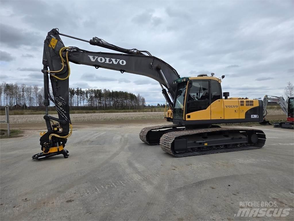 Volvo EC210CL Telakaivukoneet