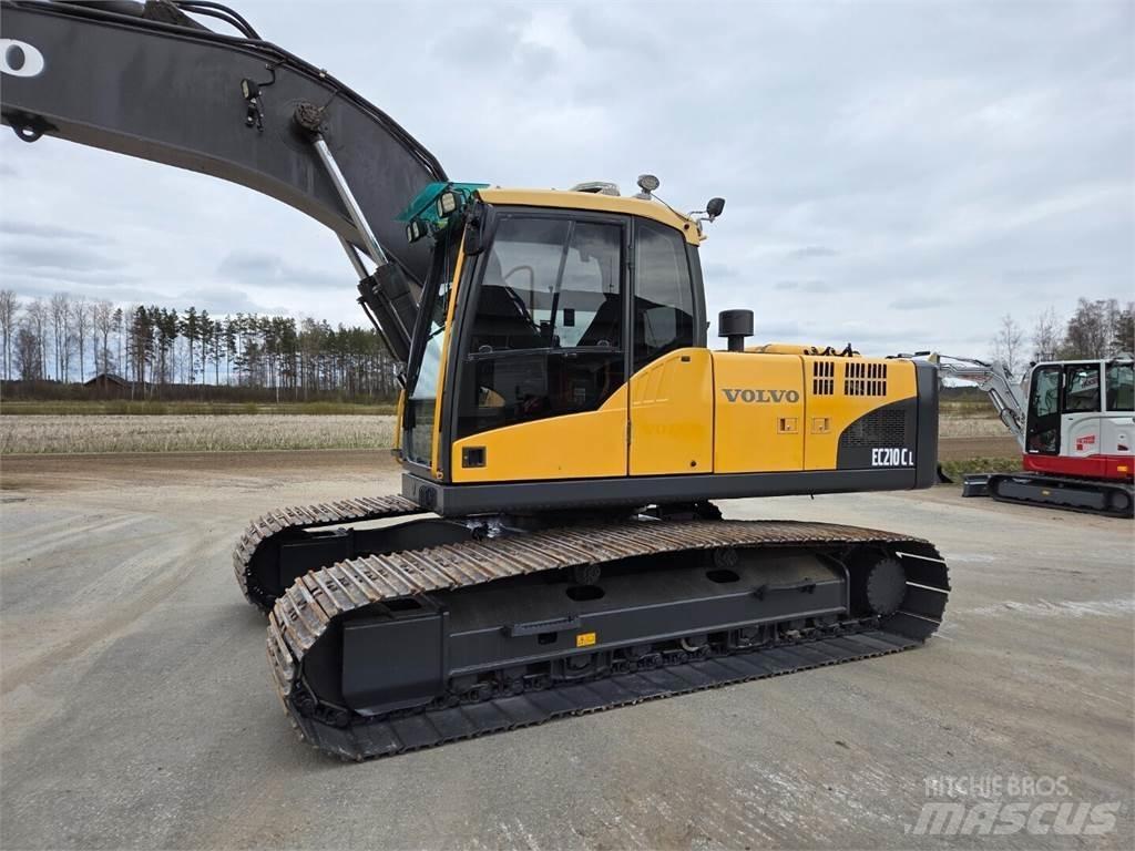 Volvo EC210CL Telakaivukoneet