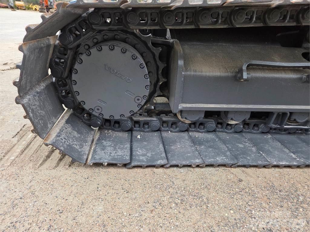 Volvo EC210CL Telakaivukoneet