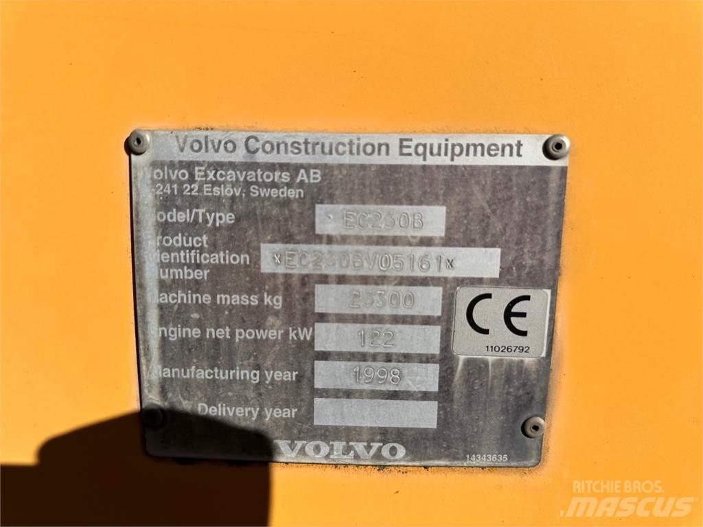 Volvo EC230B Telakaivukoneet