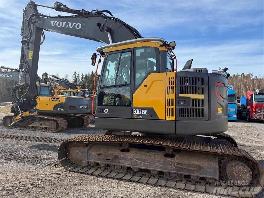 Volvo ECR235EL Telakaivukoneet