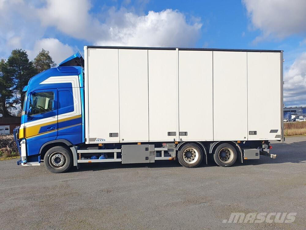 Volvo FH16 6x2 -17 Umpikorikuorma-autot