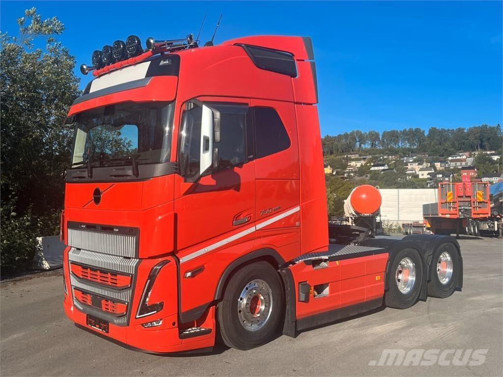 Volvo FH16 750 Vetopöytäautot