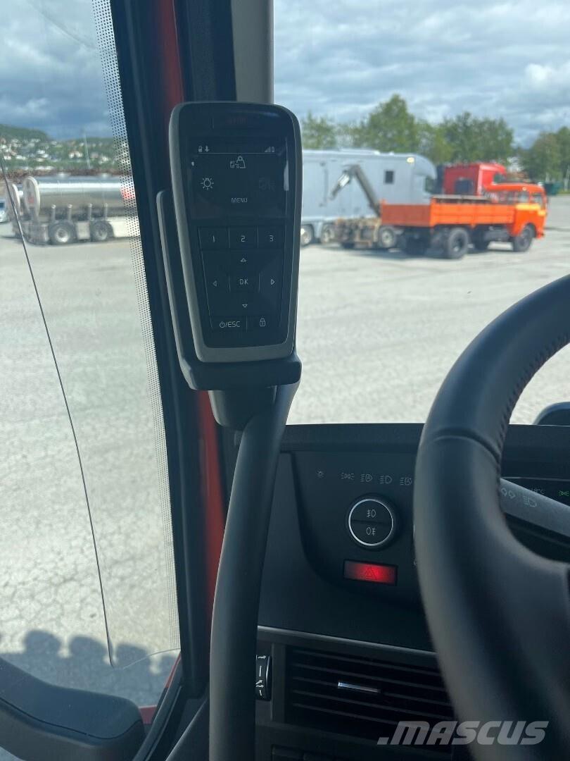 Volvo FH16 750 Vetopöytäautot