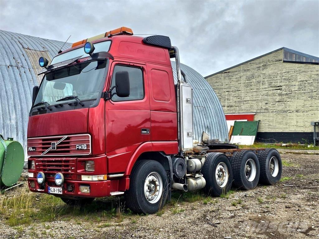 Volvo FH16 8x4 Vetopöytäautot