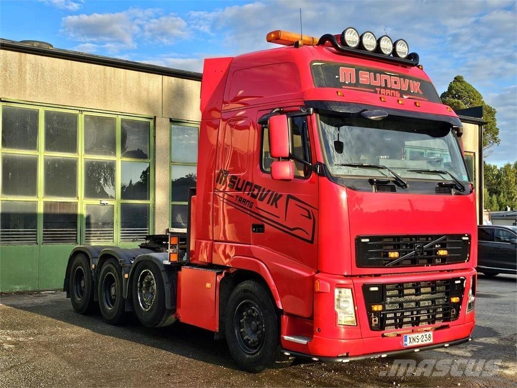 Volvo FH16 8x4 Vetopöytäautot