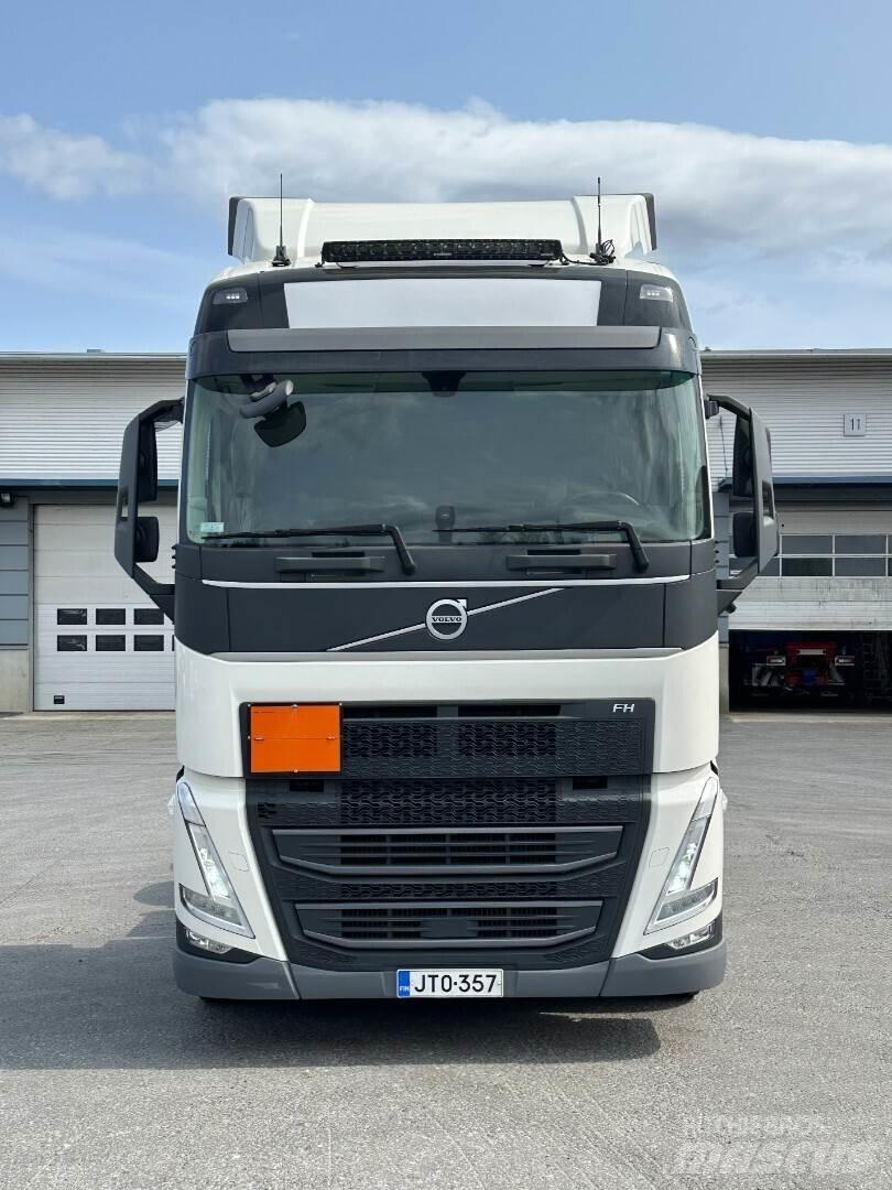 Volvo FH500TC 6x4 Vetopöytäautot