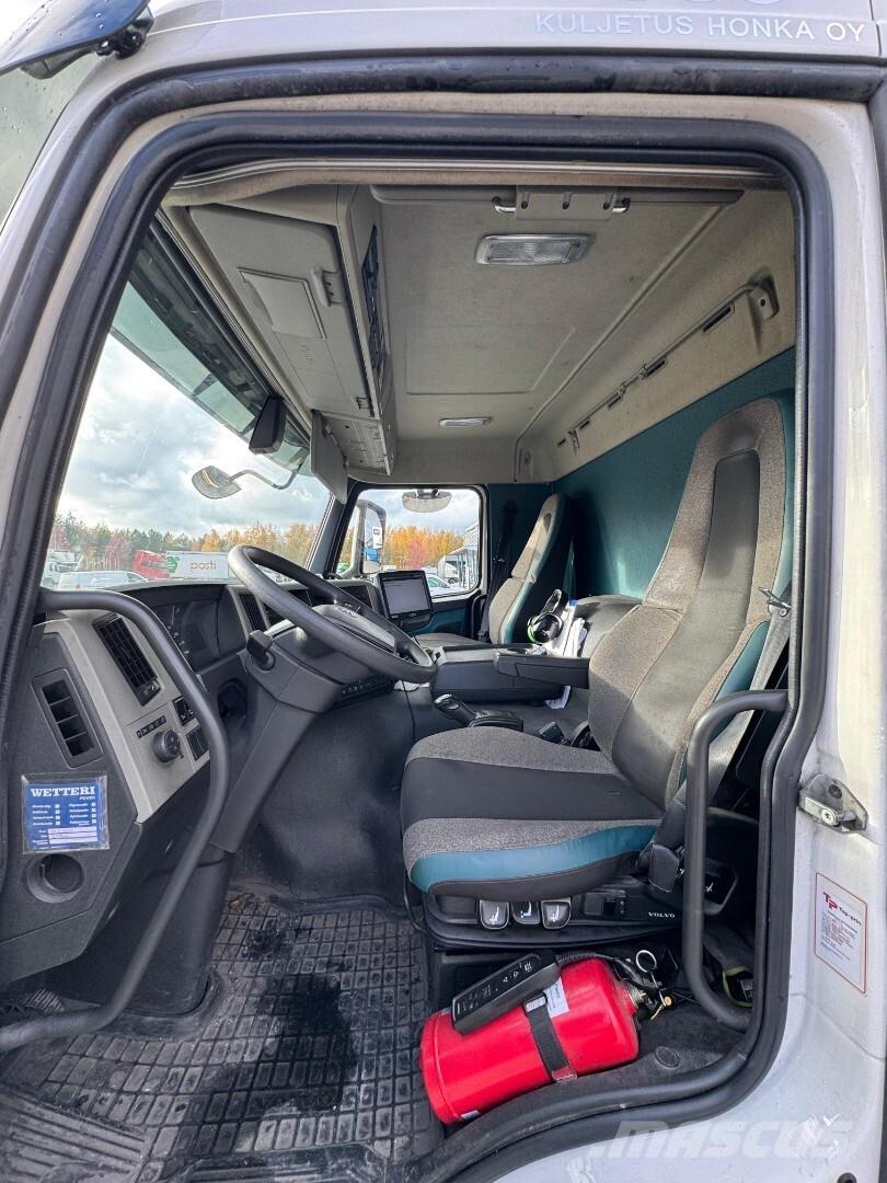 Volvo FM330 6x2 Kylmä-/Lämpökori kuorma-autot