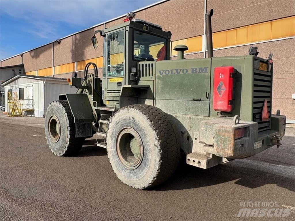 Volvo L 120 B Pyöräkuormaajat