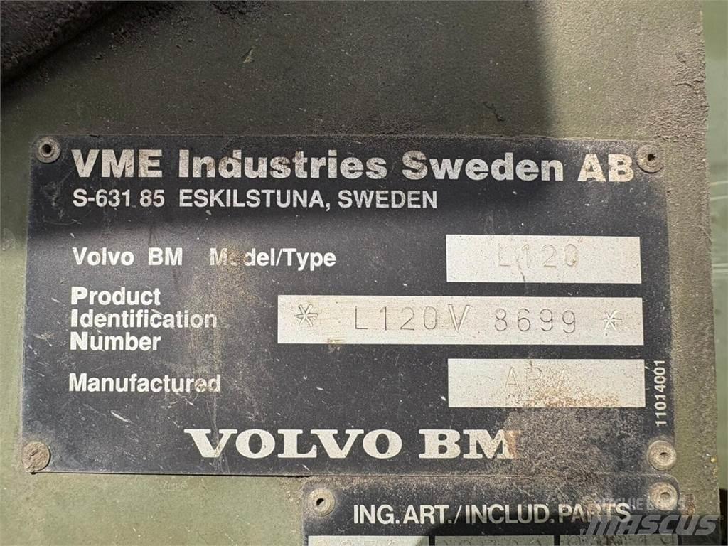 Volvo L 120 B Pyöräkuormaajat