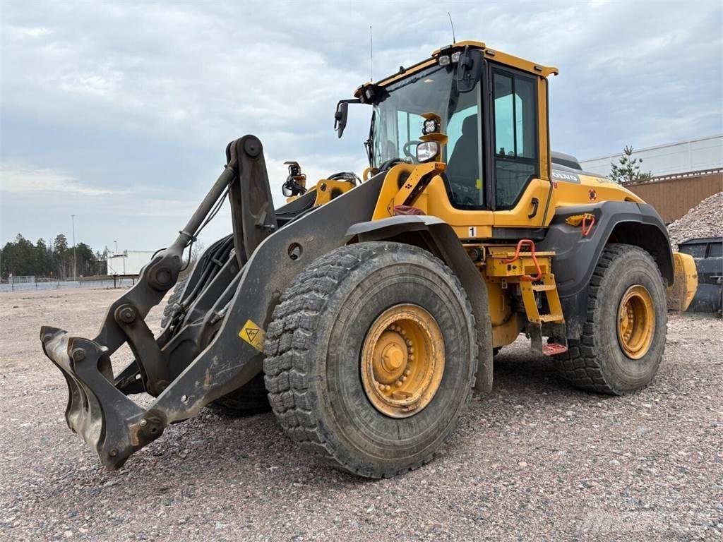 Volvo L 120 H Pyöräkuormaajat