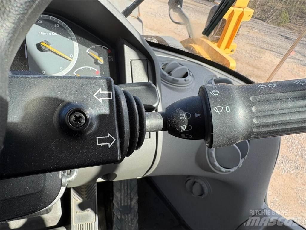 Volvo L 220 H Pyöräkuormaajat