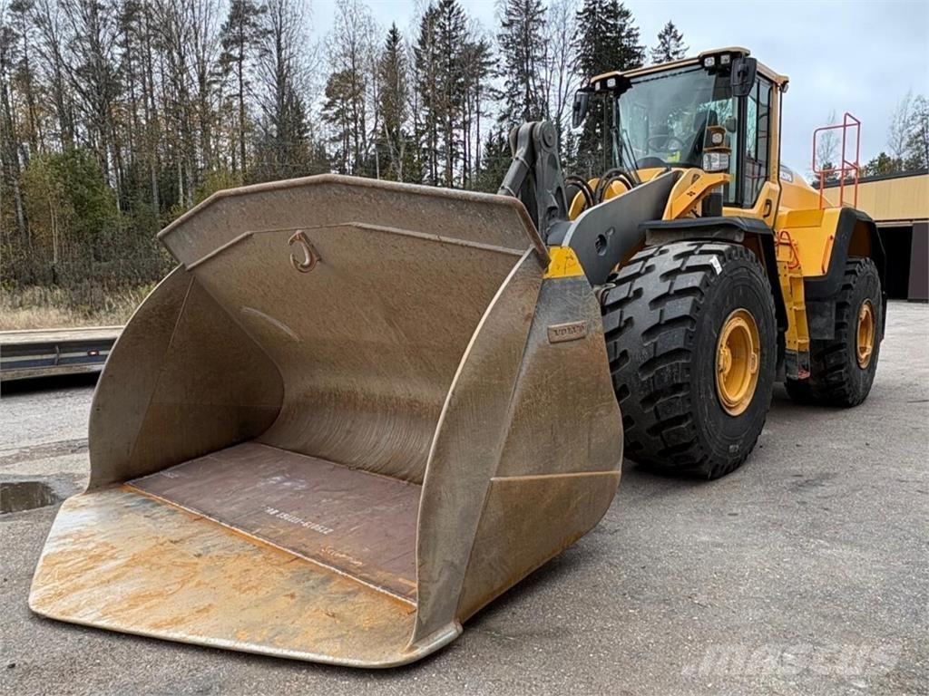 Volvo L 220 H Pyöräkuormaajat