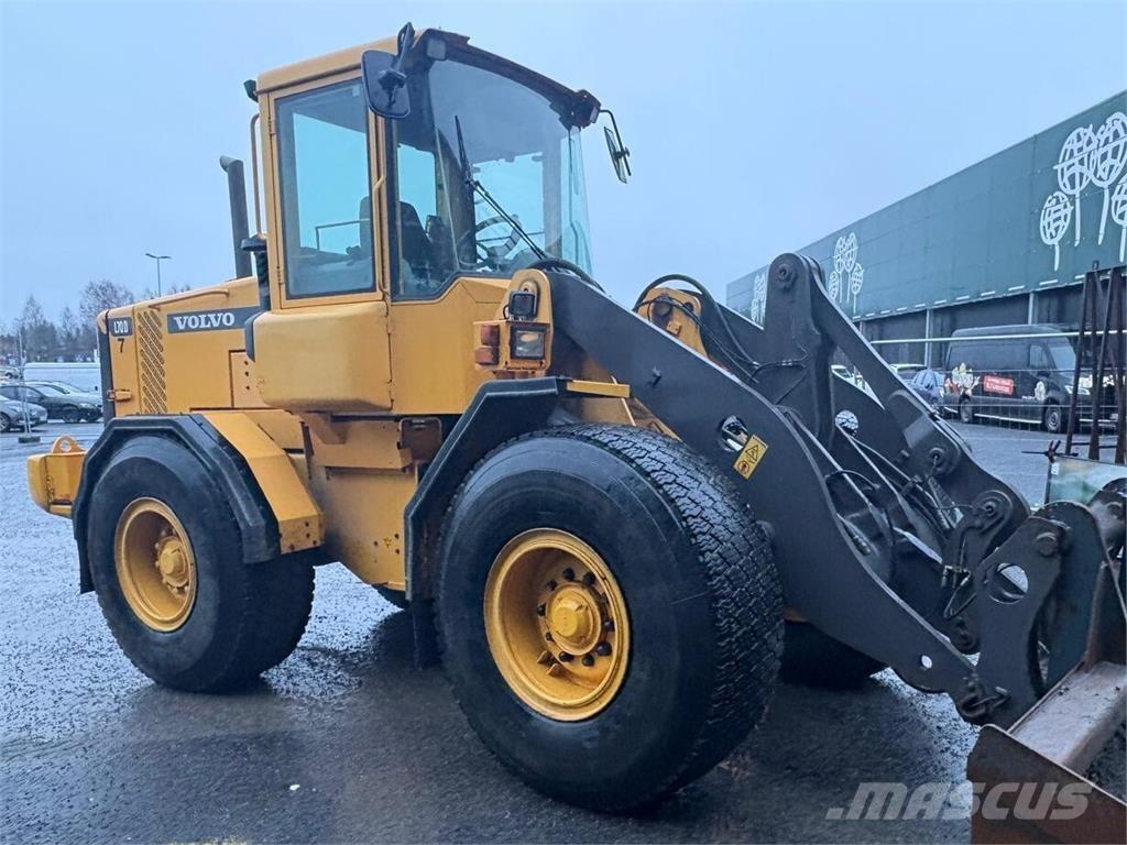 Volvo L 70 D Pyöräkuormaajat