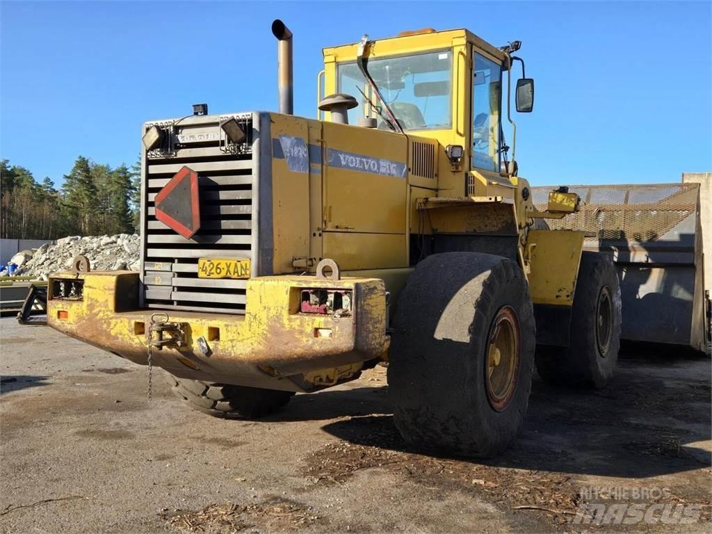 Volvo L120C Pyöräkuormaajat