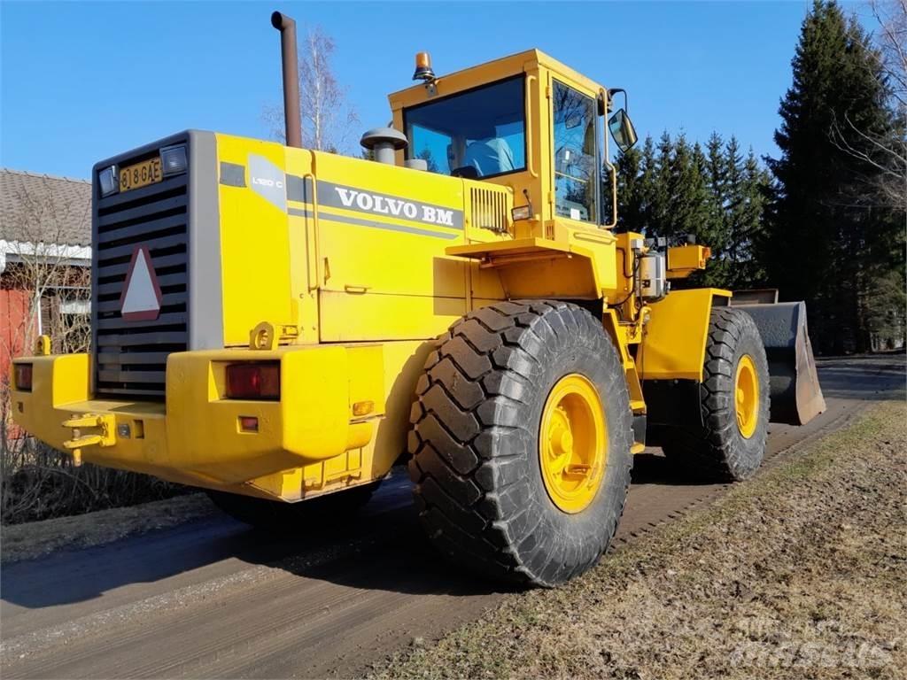 Volvo L120C Pyöräkuormaajat