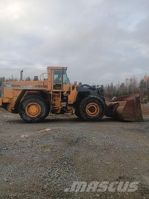 Volvo L330C Pyöräkuormaajat