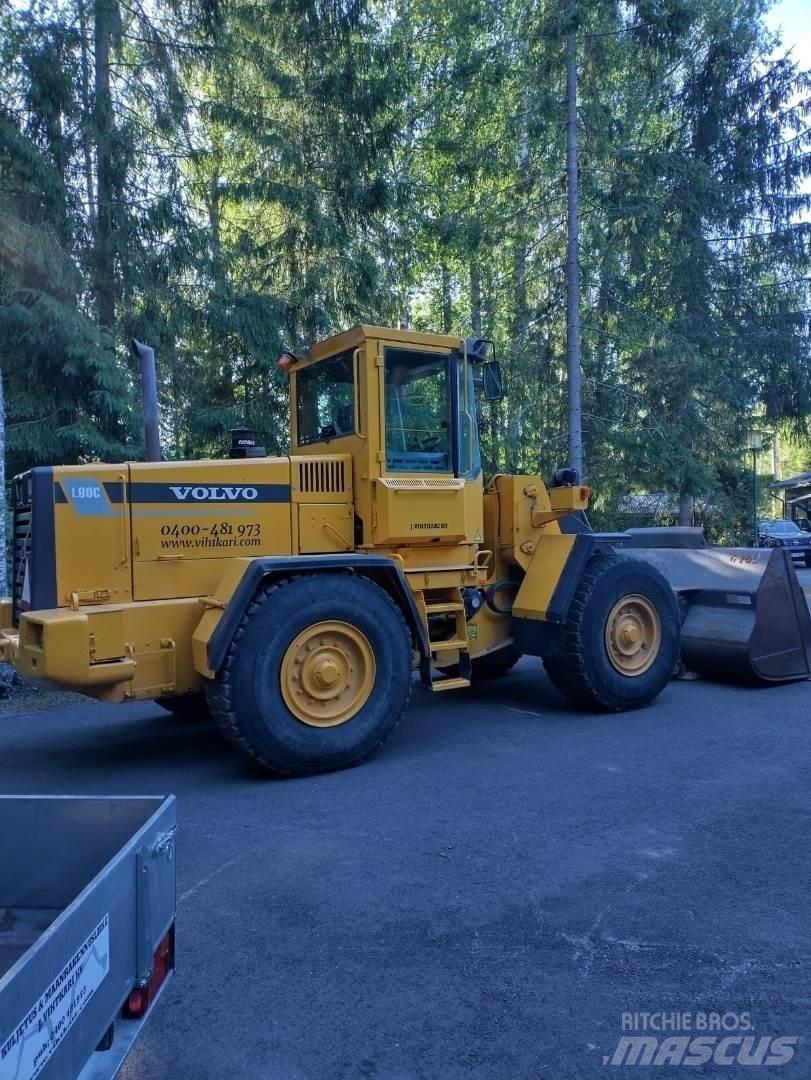 Volvo L90C Pyöräkuormaajat