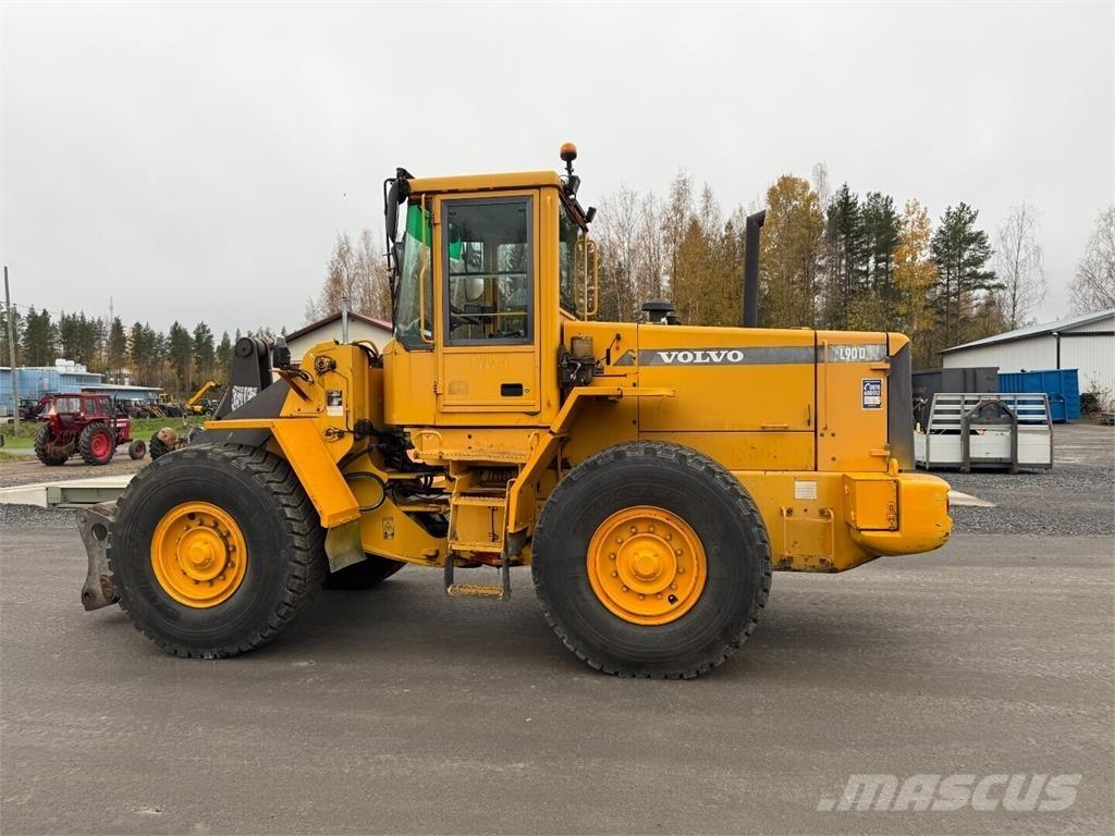 Volvo L90D Pyöräkuormaajat
