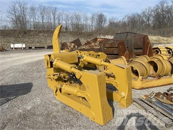CAT D8 Repijät