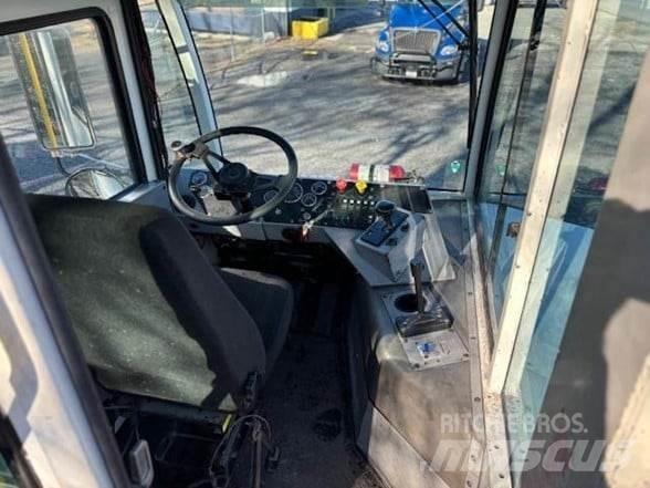 Autocar XSPOTTER Terminaalitraktorit