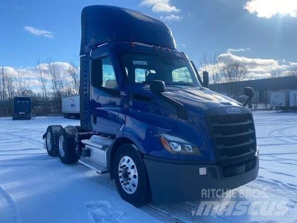 Freightliner CASCADIA 116 Vetopöytäautot
